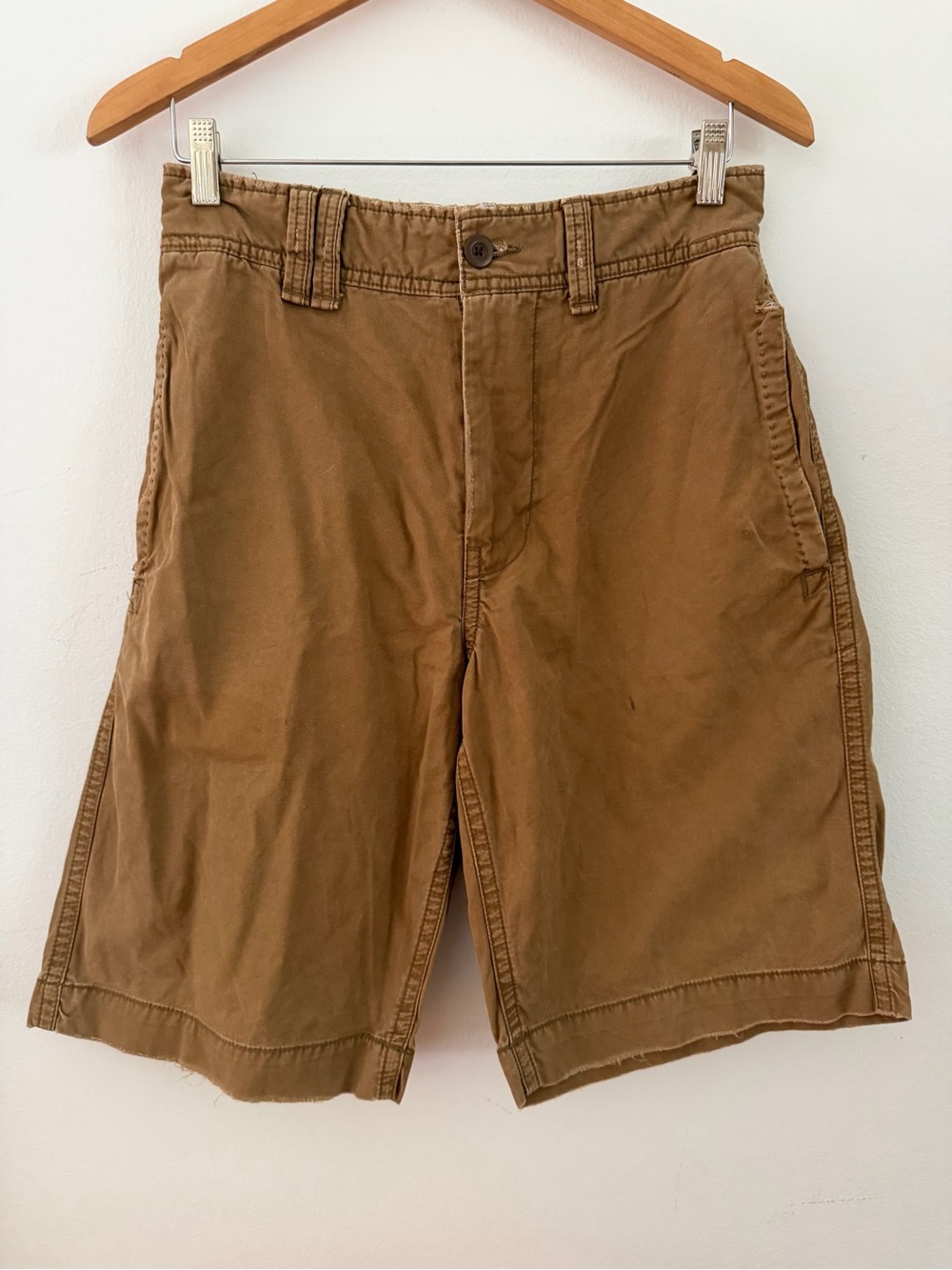 American Eagle Outfitters Shorts Longer Length Tan 100% Cotton Men Size 28